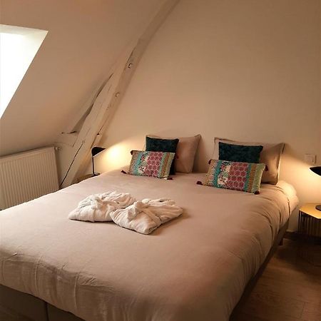Le Feneau Maison D'Hotes Creuzier-le-Neuf Kültér fotó